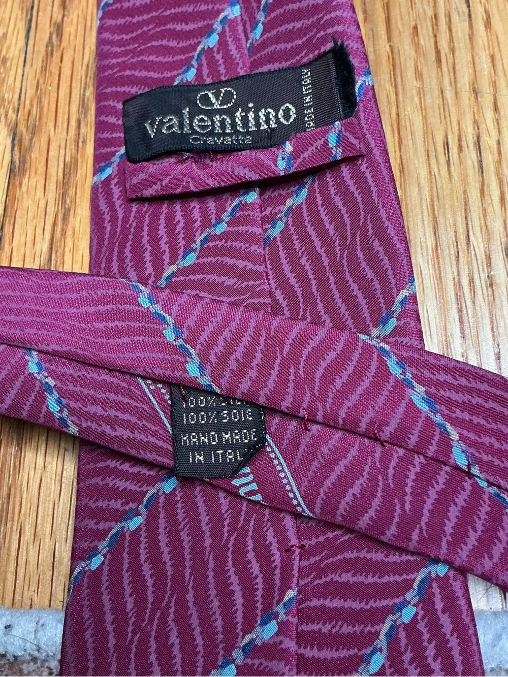 Vintage Valentino Cravatte Burgundy Woven Silk Tie Made in Italy